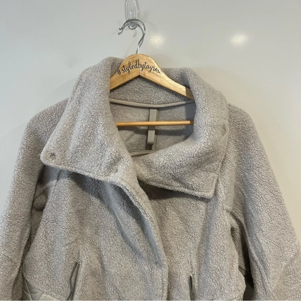 Lululemon Show Me the Sherpa Jacket
